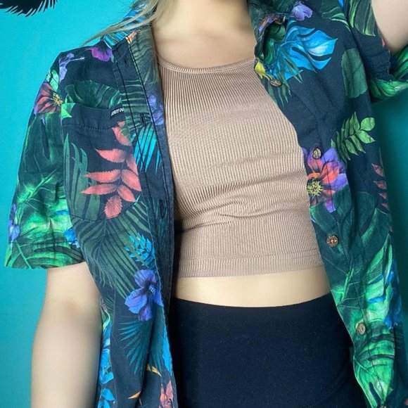 Vintage Hawaiian T-shirt - Picture 1 of 4